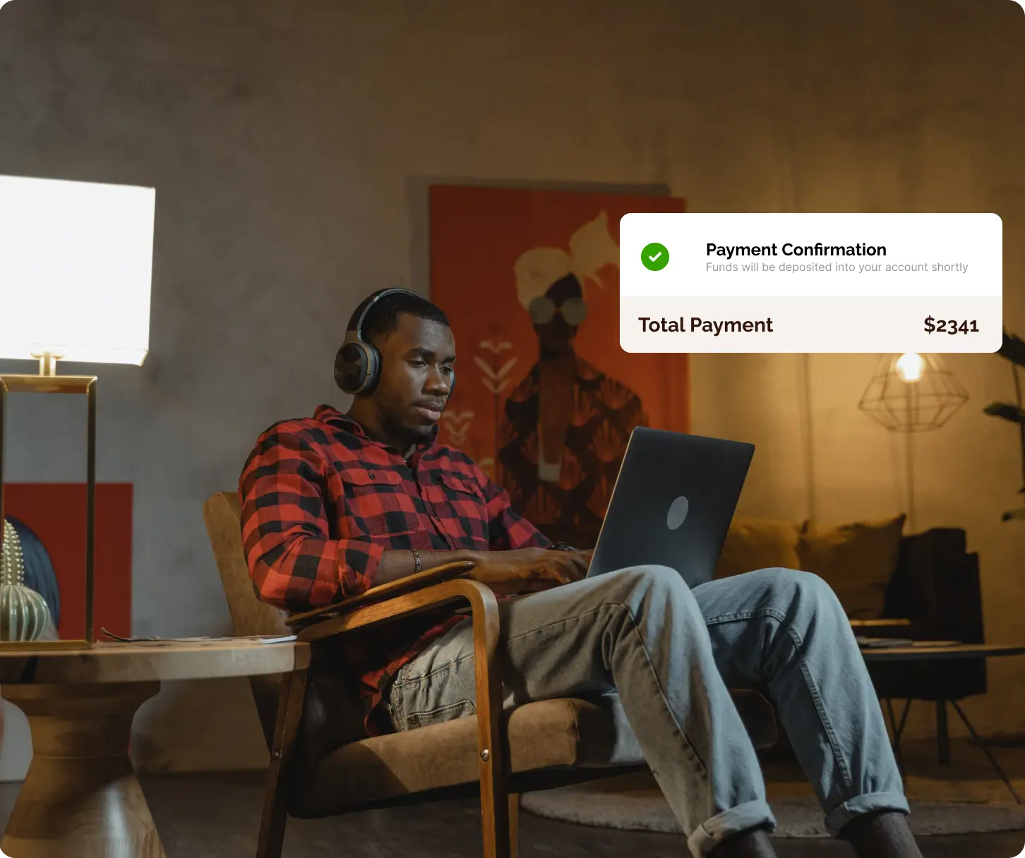 Man using wewire for FX trading Man using wewire for FX trading